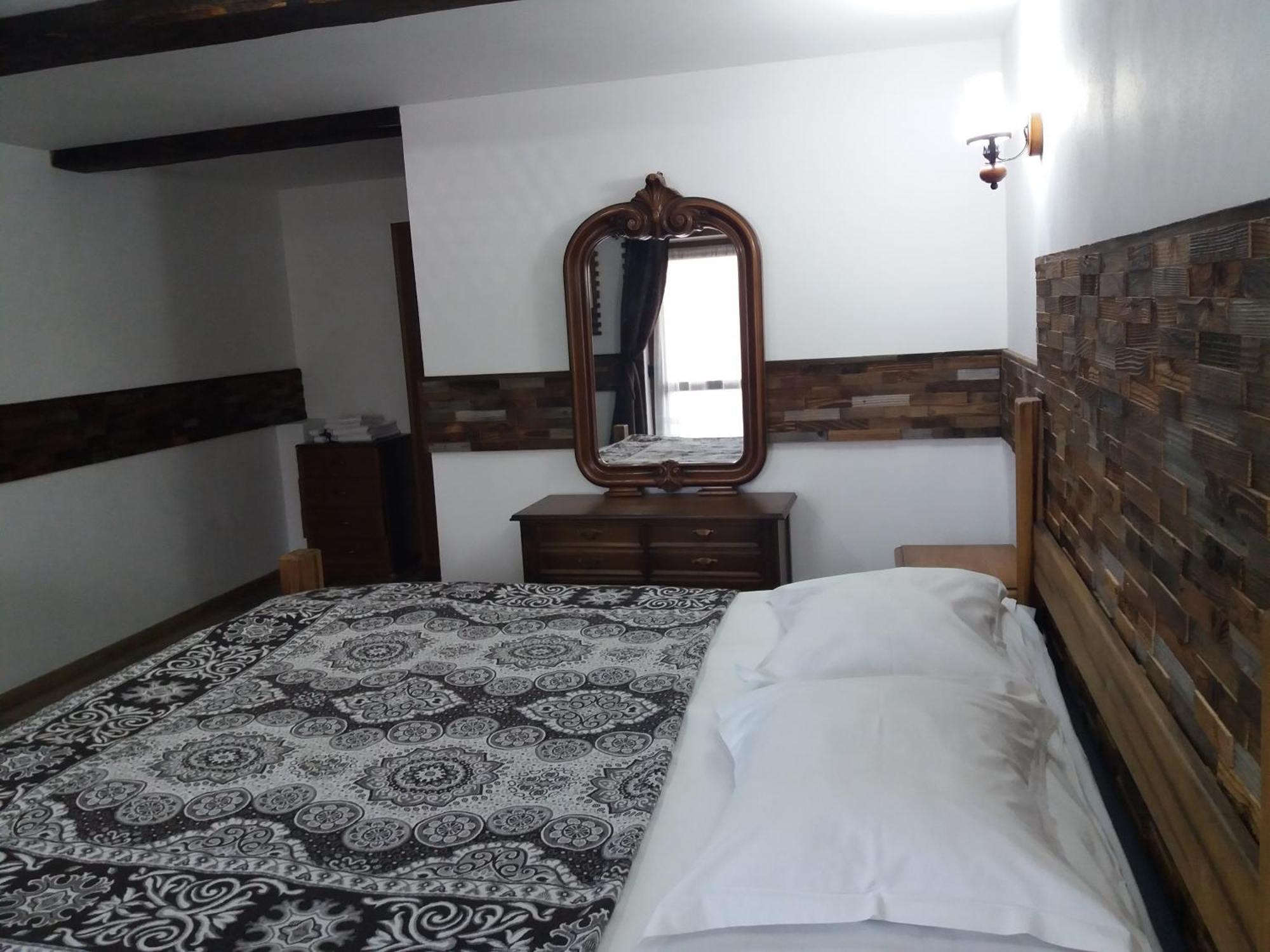 Hotel Pensiunea Alunis Sadova  Pokoj fotografie